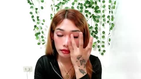 ohmyalessandraxcx online show from November 2025 06:50:02 PM