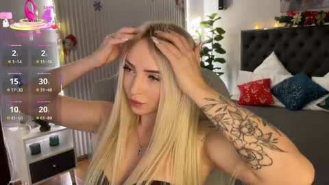 Snapshot of ohmyemma chatting on December 2025 12:49:02 AM Emma online show from December 2025 12:49:02 AM