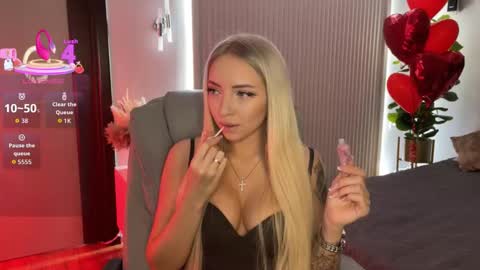 Snapshot of ohmyemma chatting on February 2026 01:01:02 AM Emma online show from February 2026 01:01:02 AM