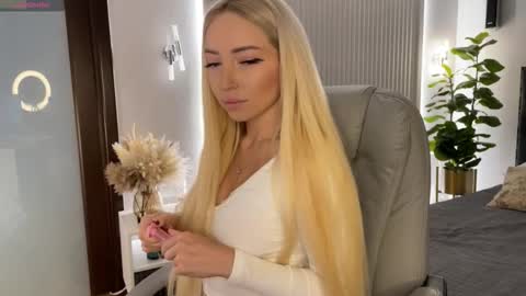 Snapshot of ohmyemma chatting on March 2026 01:21:01 AM Emma online show from March 2026 01:21:01 AM