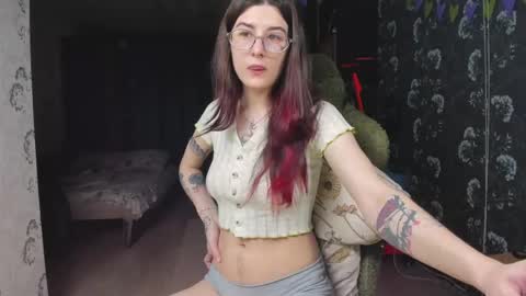 Snapshot of ohmygoddestkimmy chatting on April 2026 05:10:01 PM Kmmy online show from April 2026 05:10:01 PM