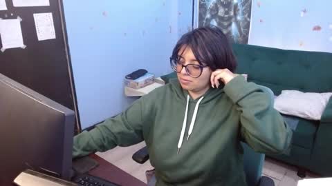 ohmysqueak online show from July 2026 12:13:01 AM