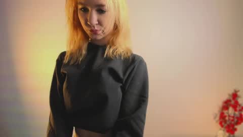 Snapshot of ohpeliadark chatting on March 2026 02:18:01 PM Emi and Ohpi online show from March 2026 02:18:01 PM