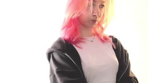 Snapshot of ohpeliadark chatting on April 2026 10:28:01 AM Emi and Ohpi online show from April 2026 10:28:01 AM