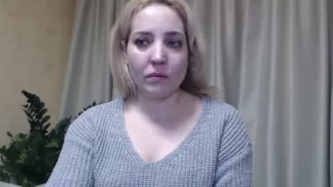 Snapshot of ohsweetmari chatting on February 2025 01:47:02 PM Mari online show from February 2025 01:47:02 PM