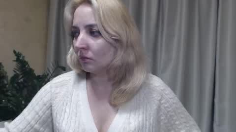 Snapshot of ohsweetmari chatting on October 2025 02:56:02 PM Mari online show from October 2025 02:56:02 PM