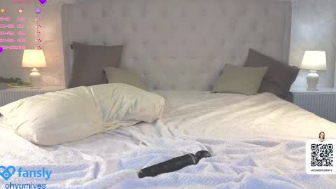 Yumi online show from February 2025 09:58:01 PM