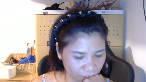Snapshot of oinjer09 chatting on June 2026 05:49:02 PM oinjer09 online show from June 2026 05:49:02 PM
