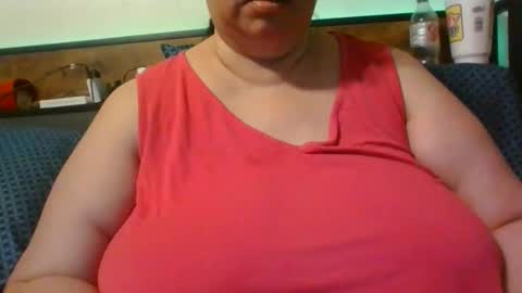 Snapshot of okiecpl82 chatting on January 2025 04:37:01 AM okiecpl online show from January 2025 04:37:01 AM