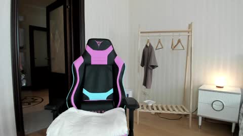 Snapshot of oksanafedorova chatting on March 2025 09:44:01 AM Welcome to my fans page online show from March 2025 09:44:01 AM