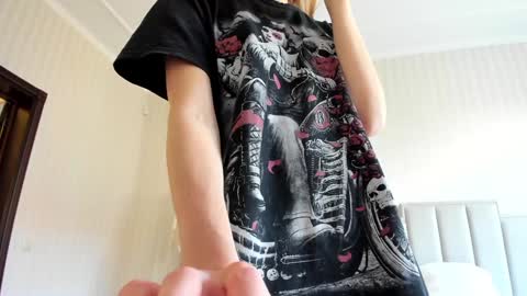 Snapshot of oksanafedorova chatting on September 2025 11:45:02 AM Welcome to my fans page online show from September 2025 11:45:02 AM