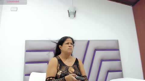 Snapshot of olaia_ chatting on February 2026 12:05:02 PM Olaia online show from February 2026 12:05:02 PM