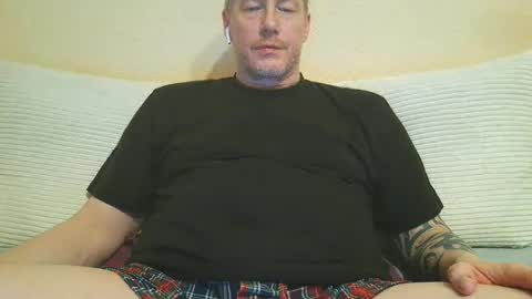 olavdelux online show from March 2026 09:50:01 PM