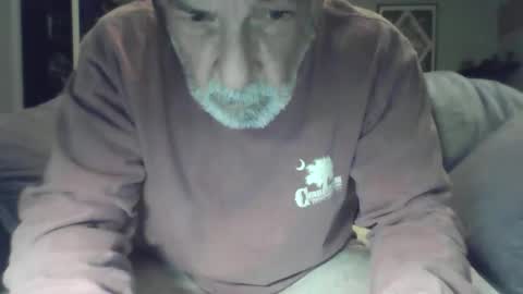 Snapshot of old_bald63 chatting on November 2025 09:33:01 AM old_bald63 online show from November 2025 09:33:01 AM