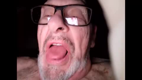 Snapshot of oldaddy2 chatting on November 2025 11:45:01 AM oldaddy2 online show from November 2025 11:45:01 AM