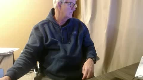 Snapshot of olderandwiser chatting on January 2026 11:52:02 PM Older and Wiser online show from January 2026 11:52:02 PM
