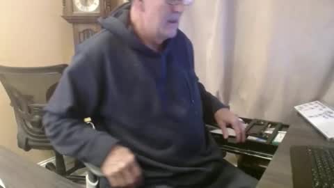 Snapshot of olderandwiser chatting on February 2026 12:20:02 PM Older and Wiser online show from February 2026 12:20:02 PM