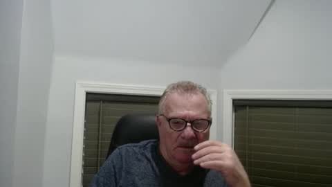 oldguybigd online show from May 2026 05:05:02 AM