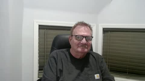 oldguybigd online show from May 2026 04:41:01 AM