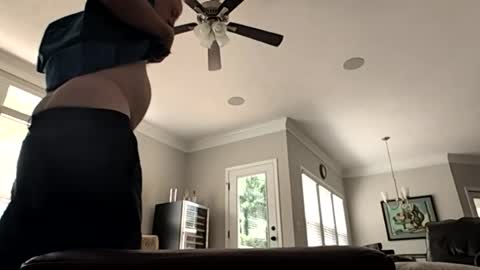 Snapshot of oldsubman chatting on April 2026 04:26:01 PM oldsubman online show from April 2026 04:26:01 PM