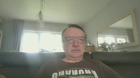 oldtimer160162493 online show from May 2026 12:24:01 PM