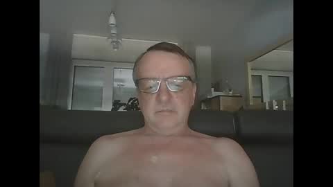 oldtimer160162493 online show from May 2026 12:45:02 PM