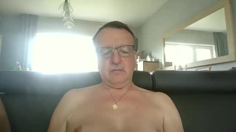 oldtimer160162493 online show from June 2026 01:57:02 PM