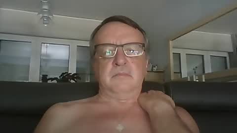 oldtimer160162493 online show from June 2026 01:48:01 PM