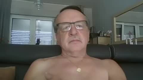 oldtimer160162493 online show from August 2026 12:43:01 PM