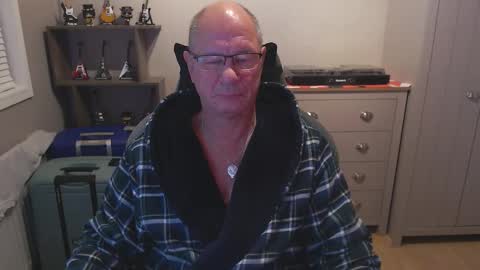oldveteranuk online show from September 2025 04:35:02 AM