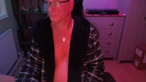 Snapshot of oldveteranuk chatting on March 2026 05:41:01 AM oldveteranuk online show from March 2026 05:41:01 AM