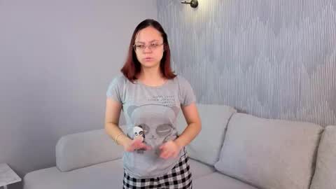 Stella online show from November 2025 11:07:01 AM