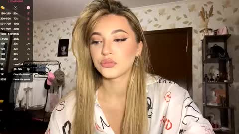 Kem online show from November 2025 04:13:02 PM