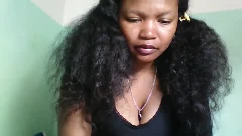 Snapshot of olgaaldy chatting on October 2025 07:15:01 PM olgaaldy online show from October 2025 07:15:01 PM