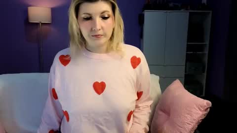 OliSunny Olivia online show from February 2026 06:37:02 PM