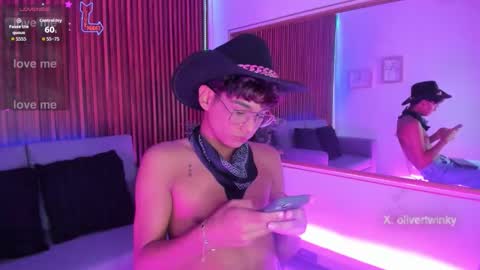 oliver20__ online show from March 2026 04:29:01 AM