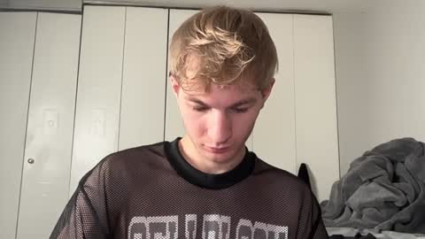 Snapshot of oliver_beck chatting on December 2024 07:43:02 PM Oliver Beck online show from December 2024 07:43:02 PM