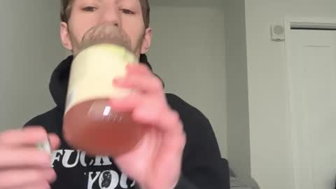 Snapshot of oliver_beck chatting on February 2025 05:48:01 PM Oliver Beck online show from February 2025 05:48:01 PM