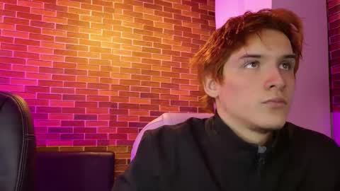 oliver_big19 online show from October 2025 11:44:02 AM