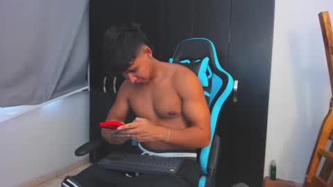 Snapshot of oliver_bray chatting on November 2025 03:04:01 PM Oliver bray online show from November 2025 03:04:01 PM