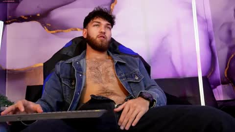 Oliver Dallas online show from April 2026 04:48:01 AM