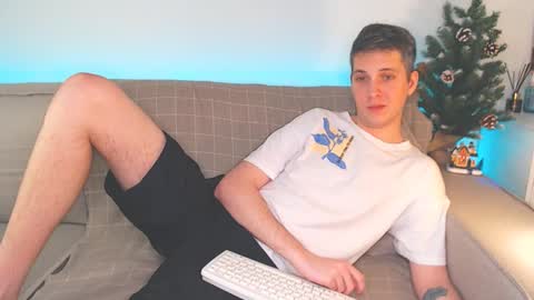 Oliver online show from December 2024 03:48:02 PM