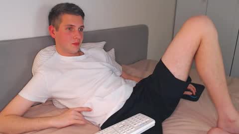 Oliver online show from October 2025 05:45:02 PM