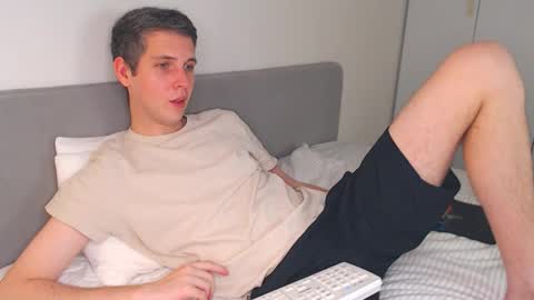 Oliver online show from November 2025 05:12:02 PM