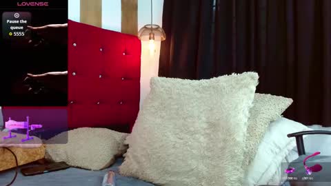 Oliver  Smith online show from October 2025 03:02:01 PM