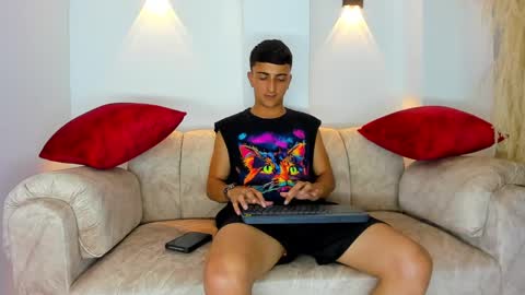 Snapshot of oliver_kooper chatting on December 2024 06:41:02 AM OLIVER online show from December 2024 06:41:02 AM