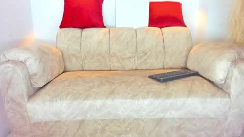 Snapshot of oliver_kooper chatting on December 2024 10:49:02 PM OLIVER online show from December 2024 10:49:02 PM