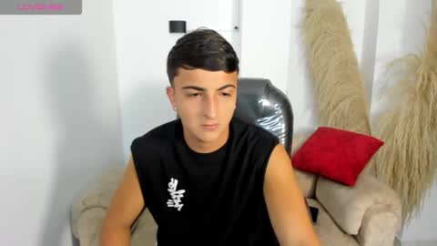 Snapshot of oliver_kooper chatting on February 2026 12:20:02 PM OLIVER online show from February 2026 12:20:02 PM