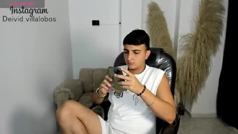 Snapshot of oliver_kooper chatting on February 2026 12:10:02 PM OLIVER online show from February 2026 12:10:02 PM