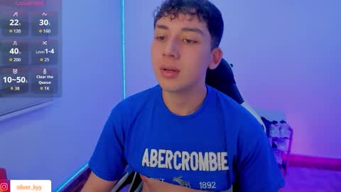 oliveeer online show from November 2025 02:01:02 AM